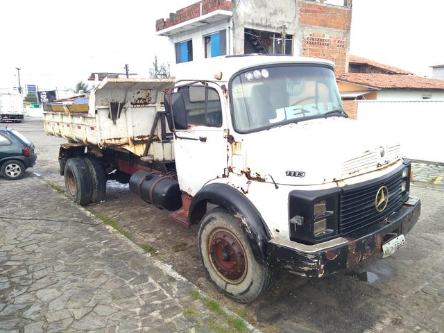 Caçamba basculante