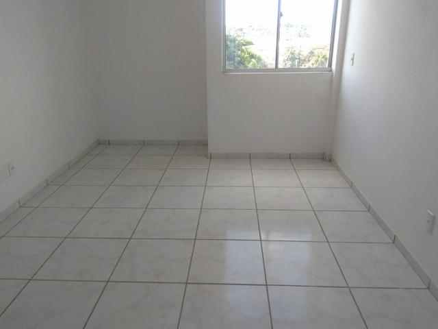 Apartamento novo, 03 suítes, 84 m² na zona leste, aceita troca ou financiamento! - Foto 5
