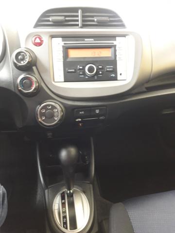Honda fit 1.5 aut IPVA 2020 pago 2013!!8mil!! - Foto 8