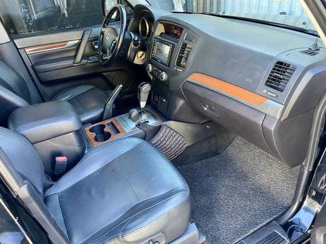 Pajero Full HPE 3.2 diesel ano 2011 4x4 Pneus BF Impecável - Foto 16