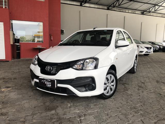 Etios 2019 1.5 X Sedan automático, extra