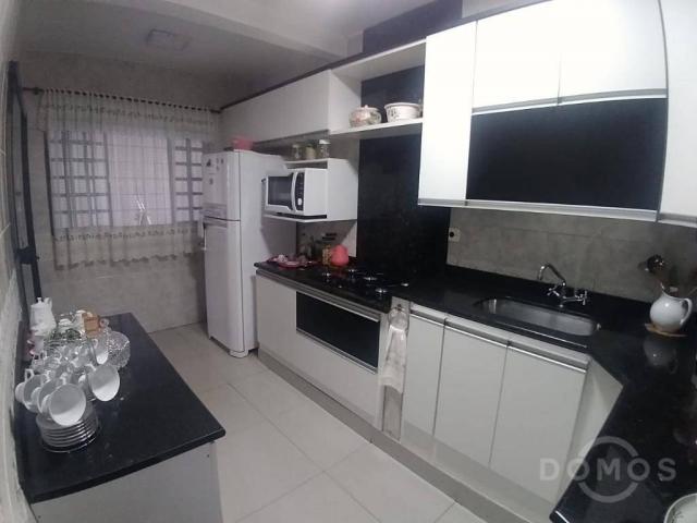 Vendo Sobrado com 4 Casas e 1 Loja