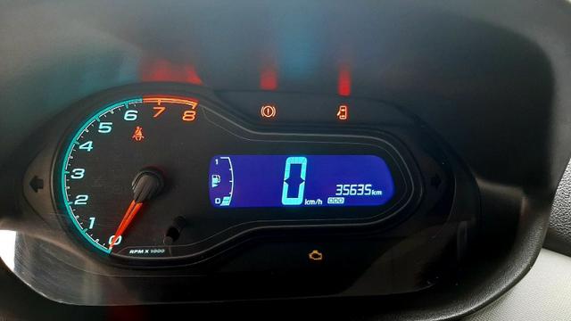 Gm chevrolet onix LT motor 1.0 flex spe/4 c manual 6 marchas 4p cinza ano 2018 35.000km. - Foto 12