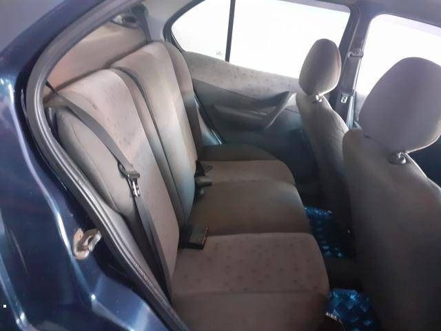Ford fiesta sedan 1.6 2002 - Foto 5