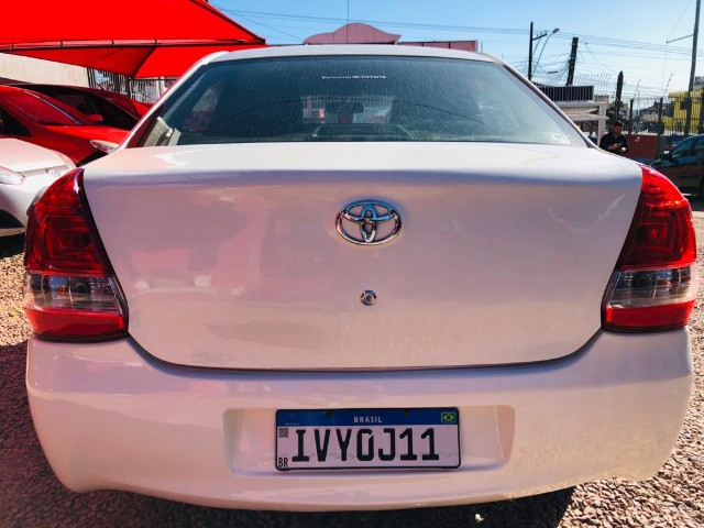 Toyota - Etios Sedan 1.5 XS Completo - Foto 6
