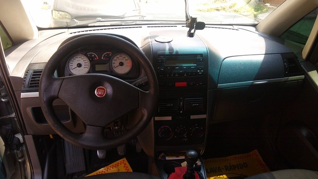FIAT IDEA ELX 1.4 2010 FLEX