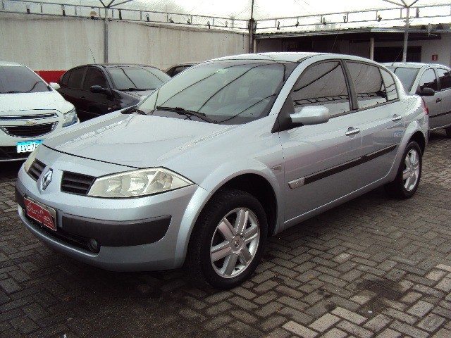 RENAULT MEGANE SEDAN DYNAMIQUE 1.6 FLEX COMPLETO
