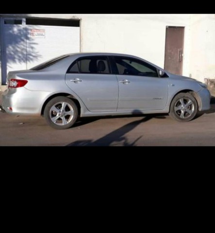 VENDO COROLLA