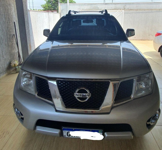 NISSAN FRONTIER 2.5 SL PRATA 2013/2014- SUPER CONSERVADA.