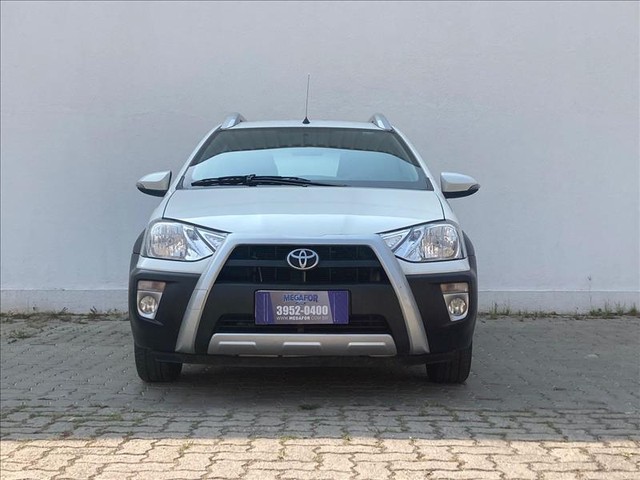 TOYOTA ETIOS CROSS 1.5 16V