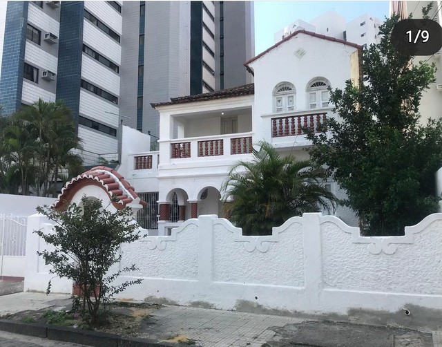 Casa Comercial na Rua Amapá com 450m²,com 5 quartos e 3 vagas, Aflitos - Recife/Pernambuco