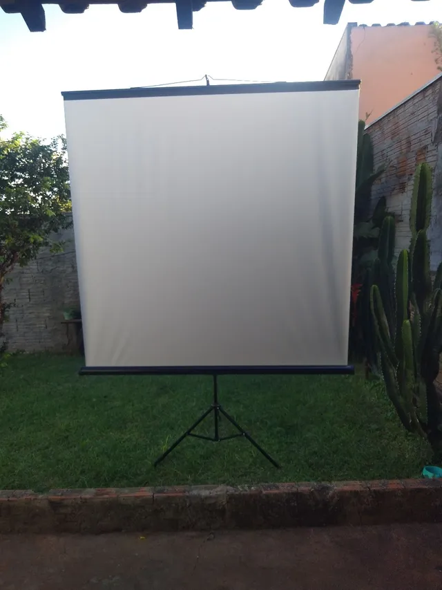 Aluguel som, projetor e iluminação