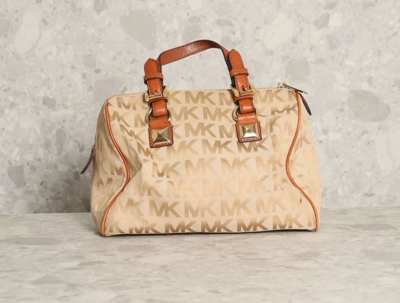 Bolsa michael kors em excelente estado. Original - Foto 2