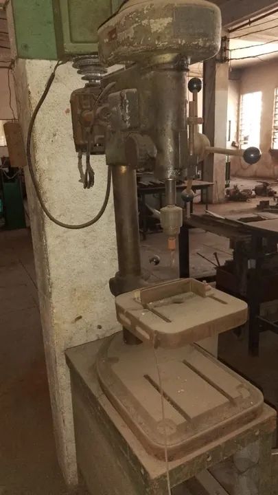 Furadeira de Bancada Industrial -  Usada em Ótimo Estado!