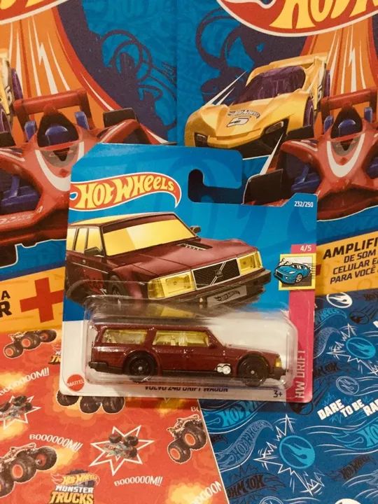 Carro Hot Wheels Volvo 240 Wagon