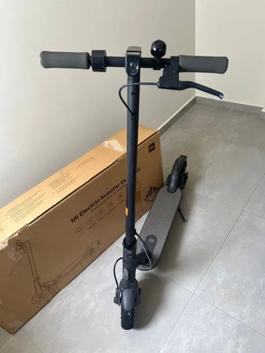Patinete elétrico Xiaomi mi Essential Bluetooth Muito Novo até 120Kg - Foto 5