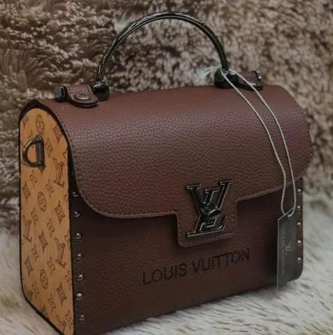 Bolsa de mão baú Louis Vuitton chique