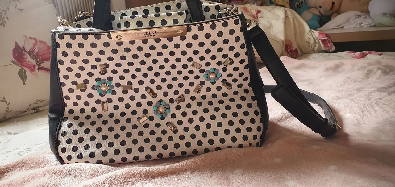 Bolsa Guess em Poá com Detalhes - Original - Foto 6