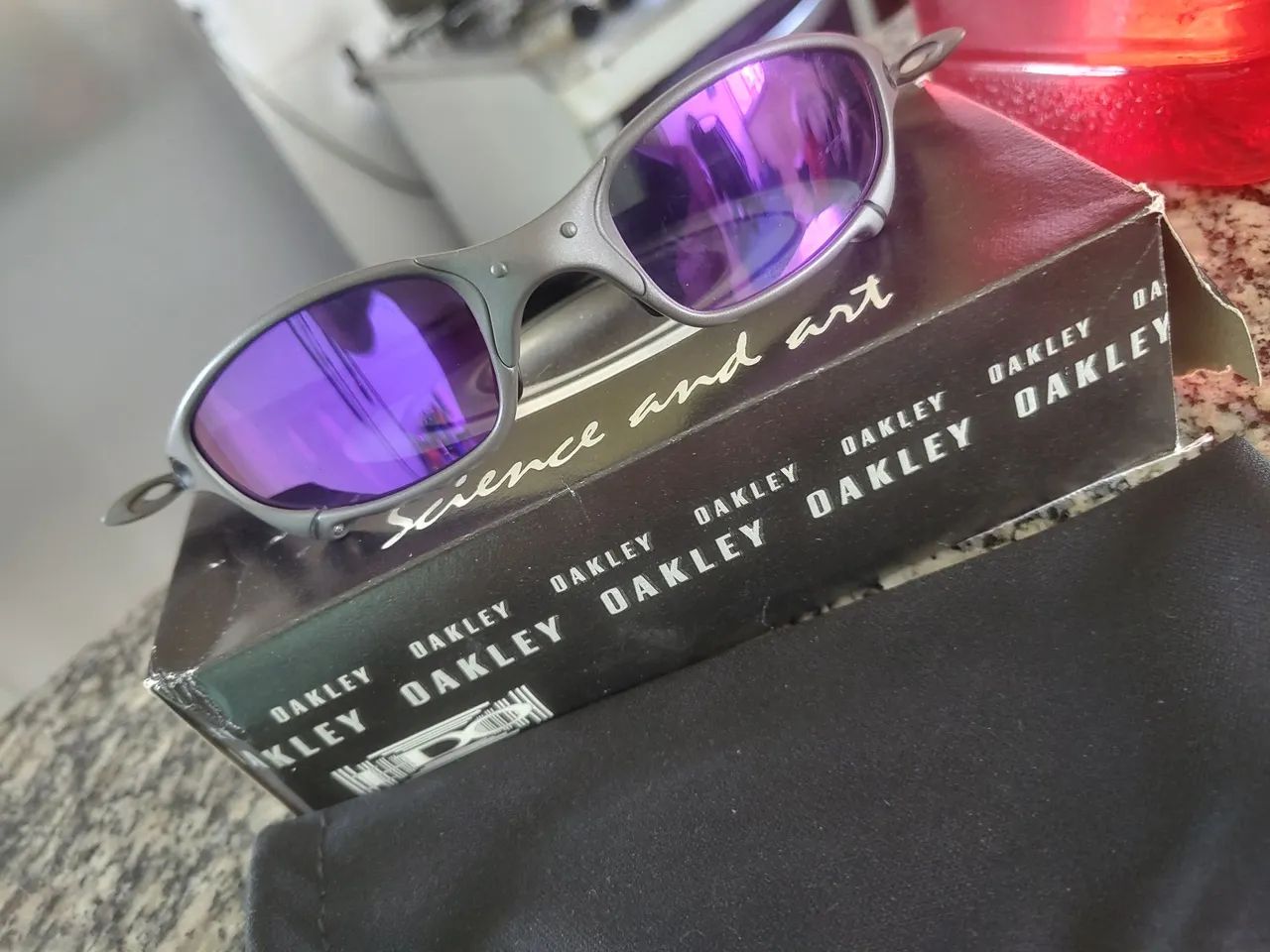 Óculos de Sol Oakley juliet - Prata e Roxo Violet NOVO  - Foto 5