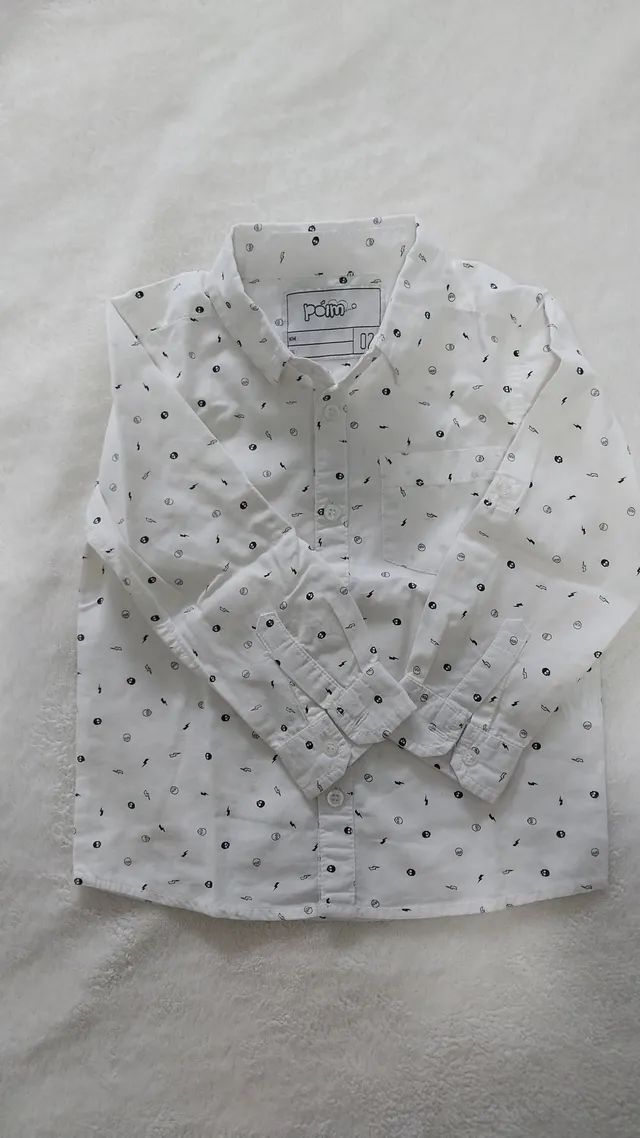 Camisa tam. 2 branca.