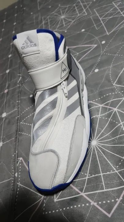 Tenis Adidas x Pharrell Crazy BYW 0 a 60 BOS 'Branco Real' Azul