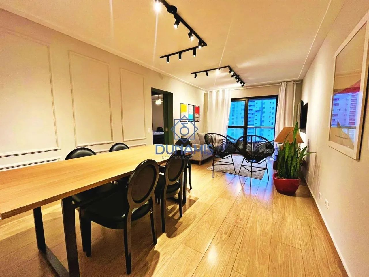 Apartamento REFORMADO à venda na Pitangueiras - Sacada e Vista mar - Foto 3