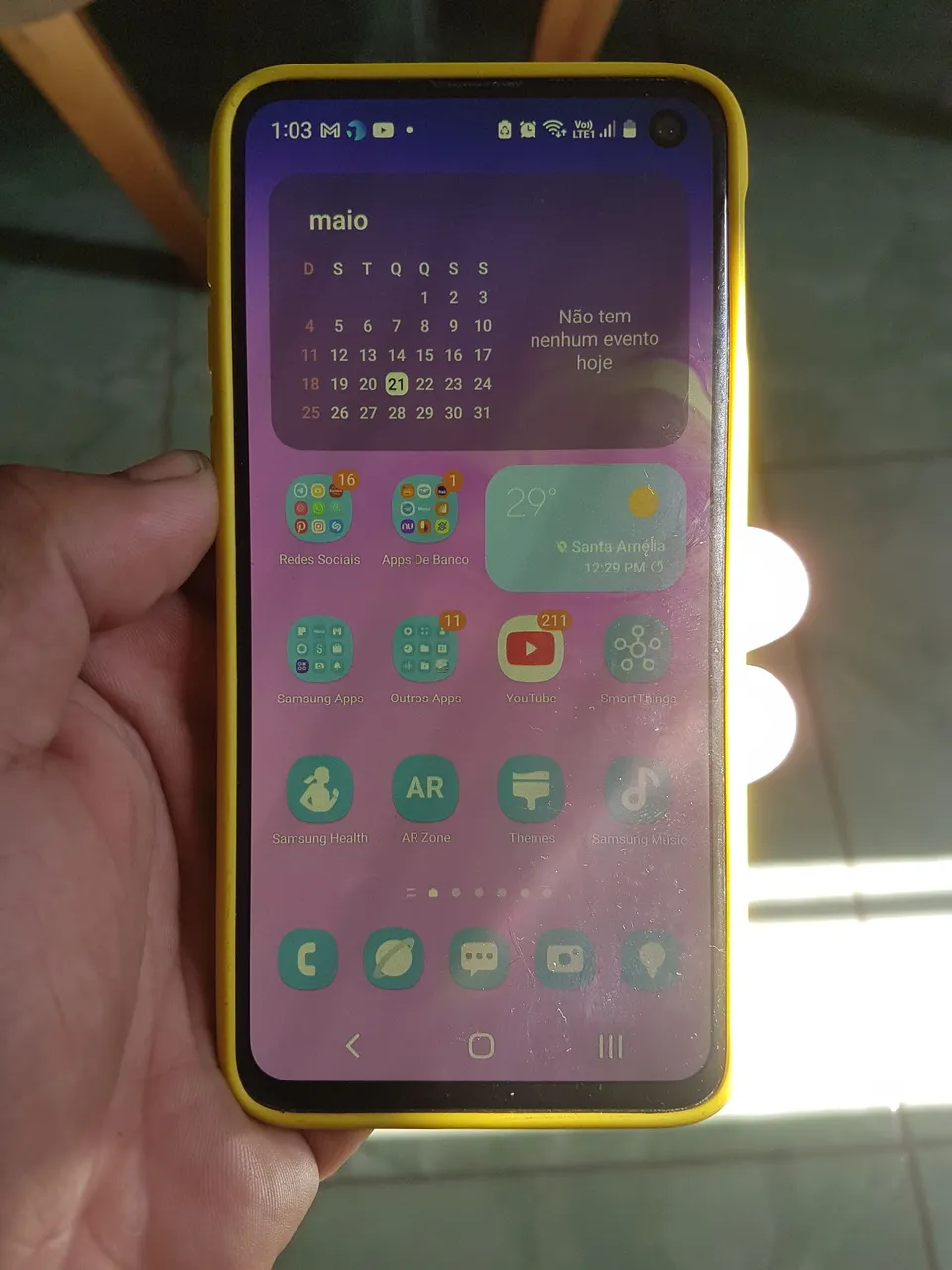 Samsung s10e