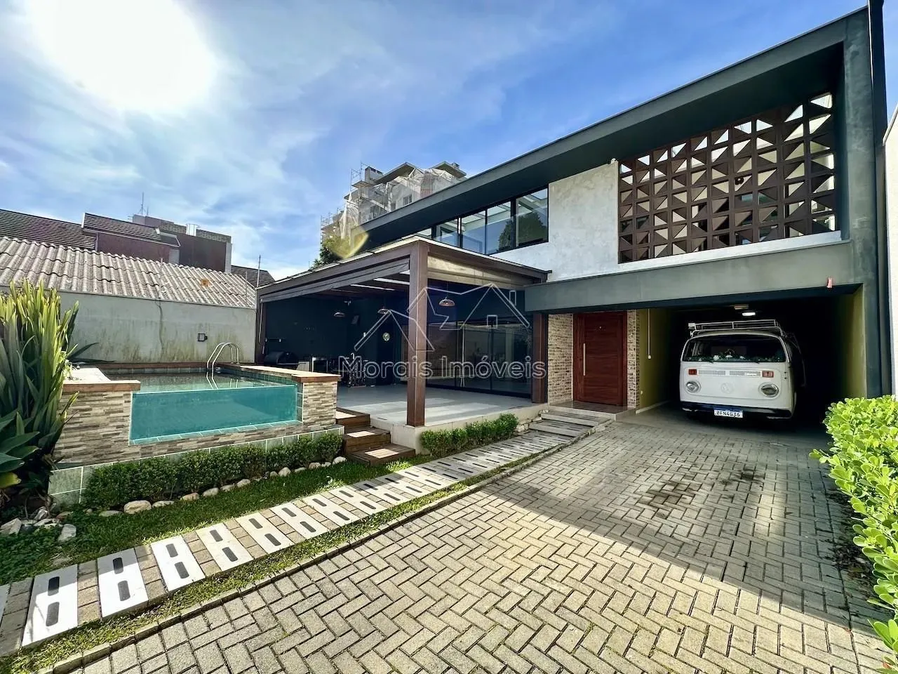 Casa / Sobrado para Locação em Curitiba, Bacacheri, 3 dormitórios, 1 suíte, 5 banheiros, 5