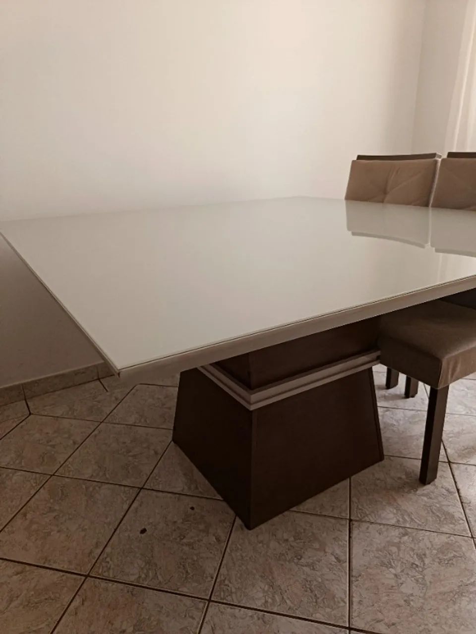 Mesa de Jantar Quadrada, 8 lugares. 64305475648770120