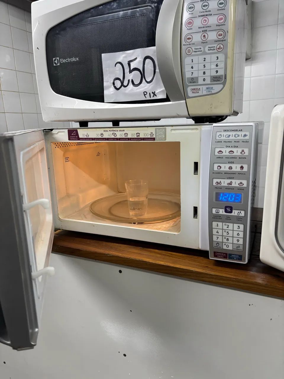 Microondas Electrolux 34L - Foto 2