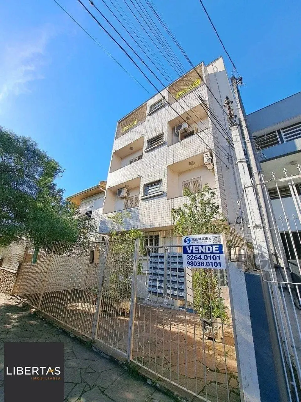 Apartamento 03 dormitórios no Bairro Navegantes