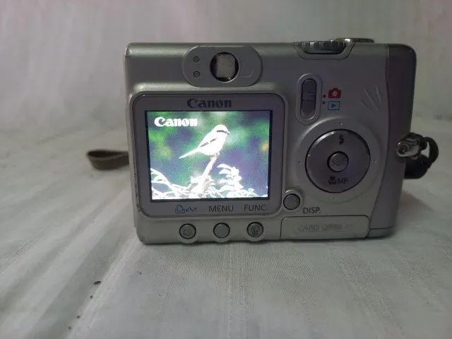 Camera Digital Canon PowerShot A520 4.0MP Digital Camera - Silver