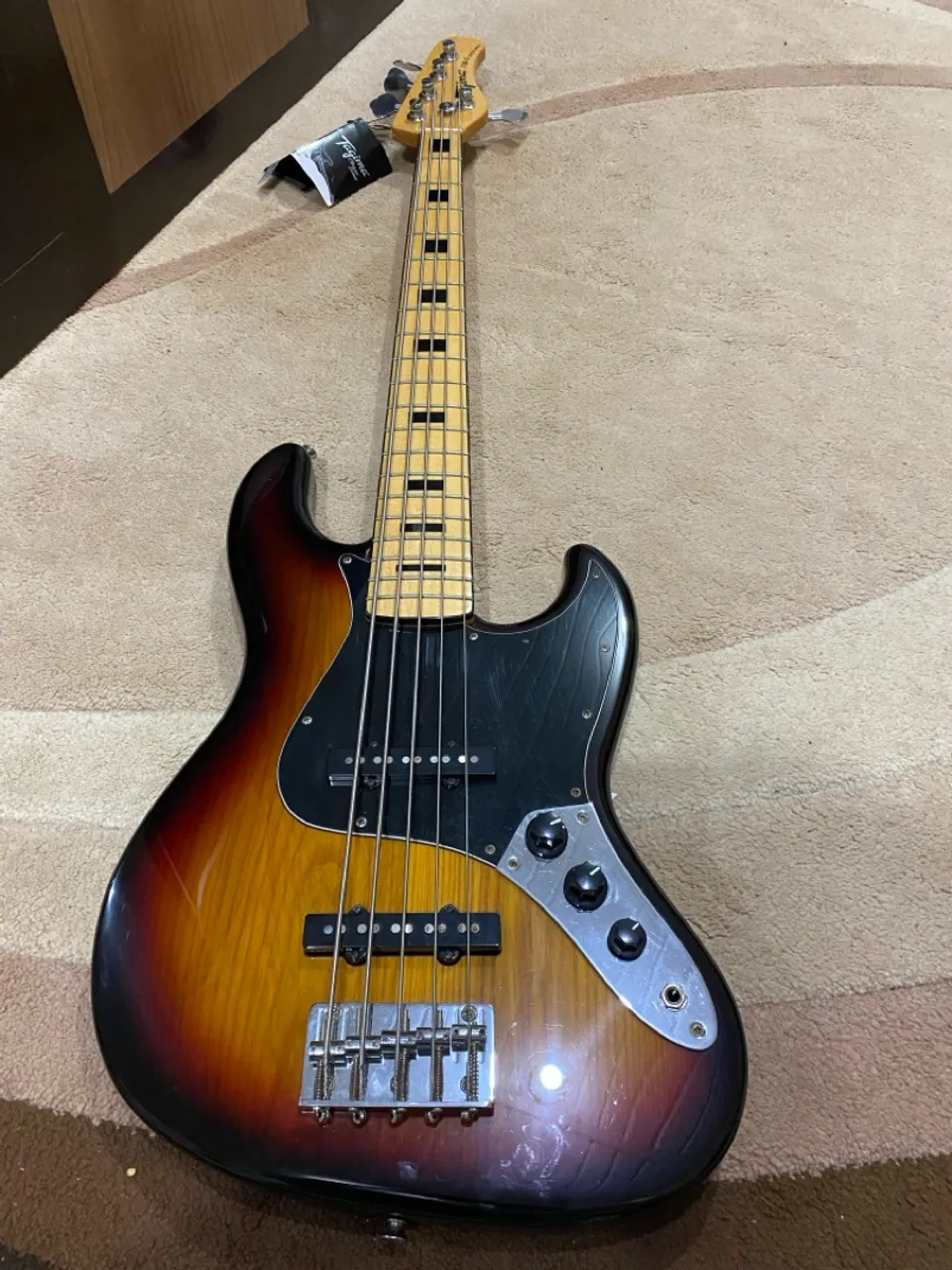Baixo Tagima tjb5 5 Cordas Sunburst - Excelente Estado!
