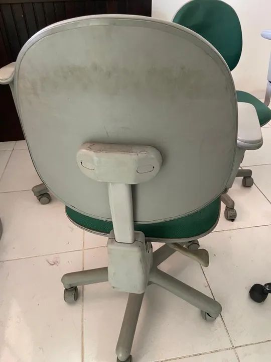 Cadeira de Escritório Giratória com Rodas - Foto 3