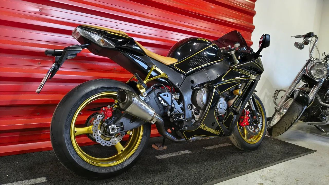 Kawasaki Zx-10/ Zx-10r 1000cc 2011 - 1382798482 | OLX