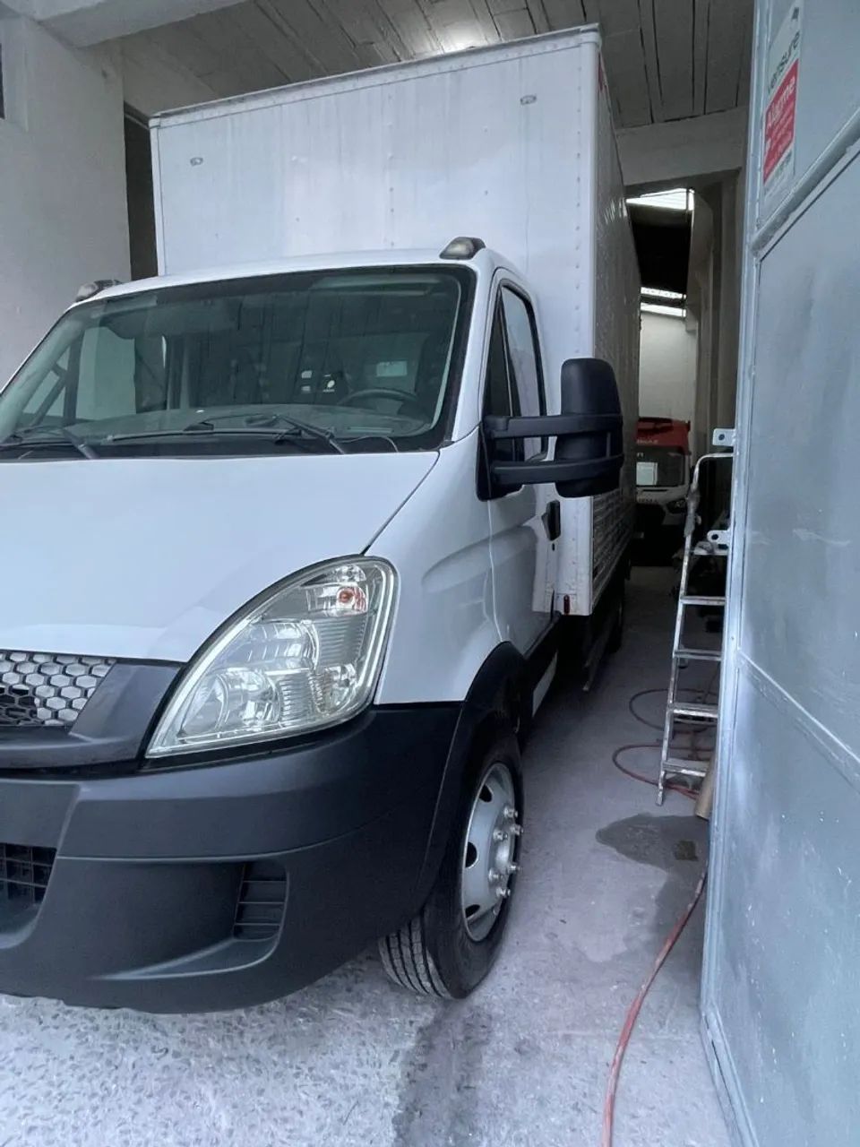 Iveco 70c17 freio ar  com ar condicionado  - Foto 2