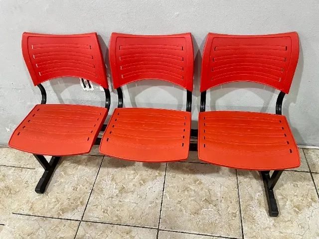 Cadeira Longarina 3 Lugares Vermelha