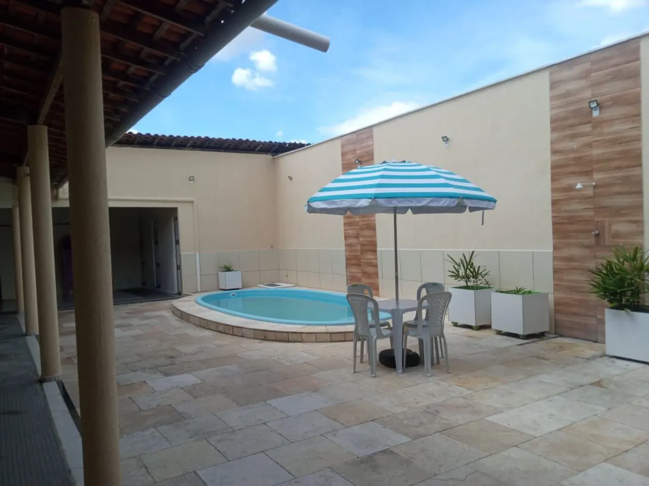 Alugo área para eventos