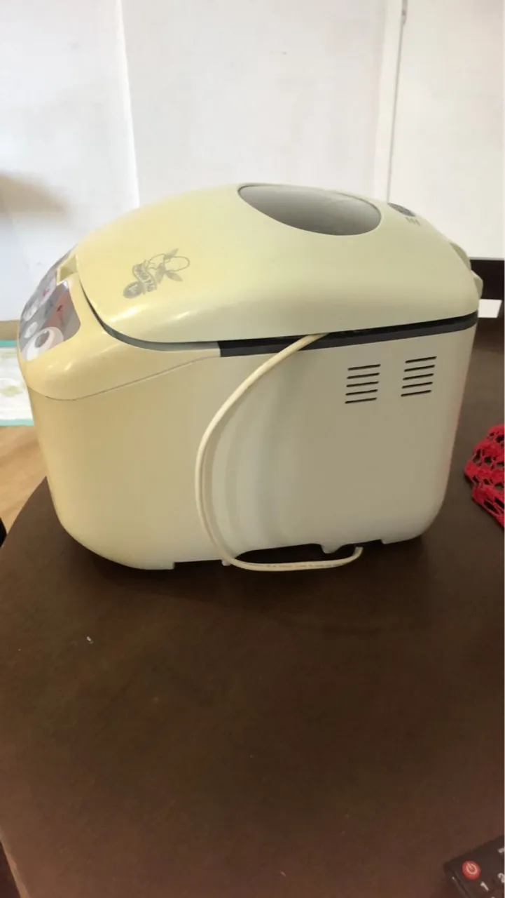 Máquina de Fazer Pão Elétrica - Prática e Eficiente