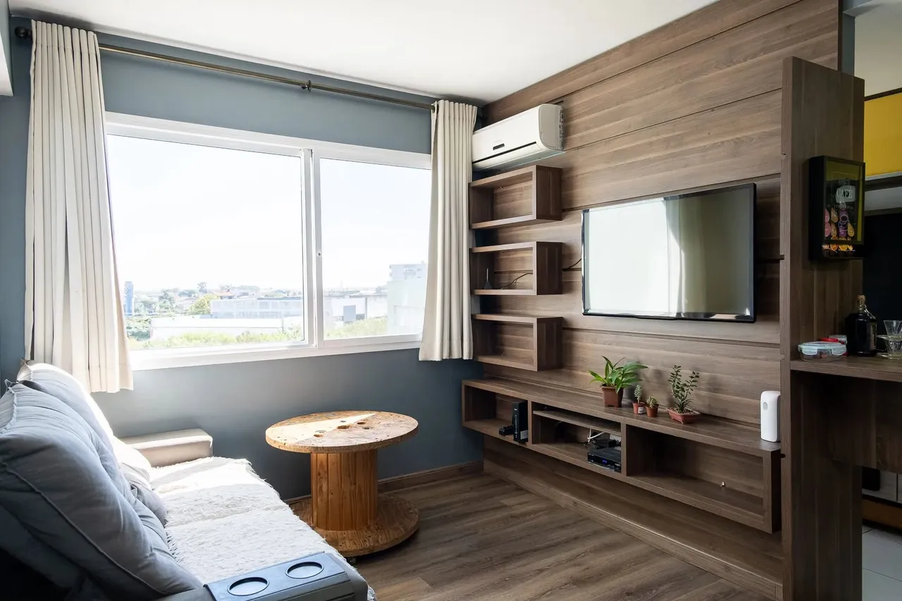 Apartamento mobiliado com 2 dormitórios à venda e para aluguel no bairro Areal, em Pelotas