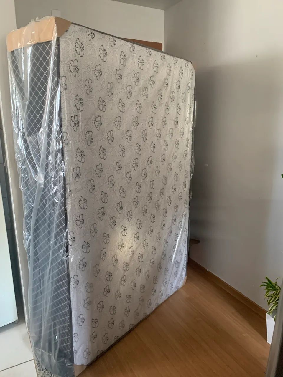 Cama box casal NOVA entrega grátis 