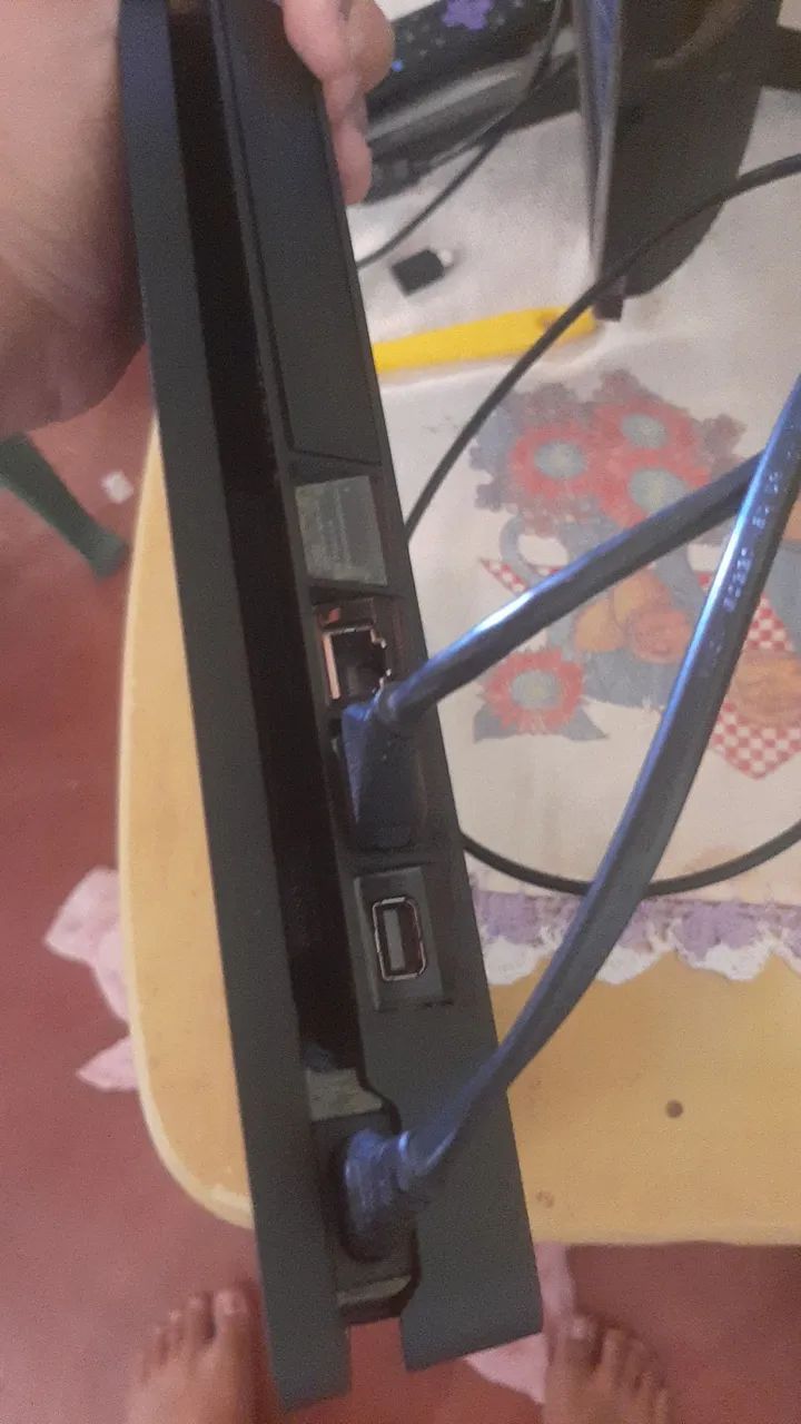 Ps4 usado, 1 ano de uso. Bem conservado e nunca aberto aceito trocas tbm!! - Foto 2