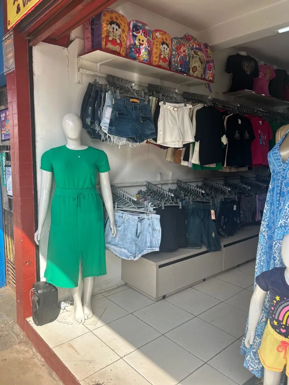 Vendo loja de Roupa confecção completa  - Foto 2