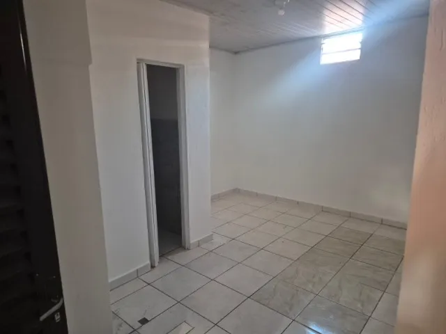 Kitnets - 305 Norte