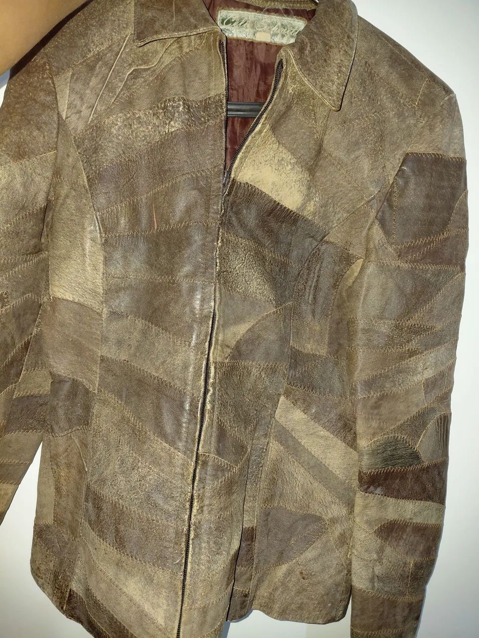 Jaqueta patchwork de couro Célio Shimidt  - Foto 3
