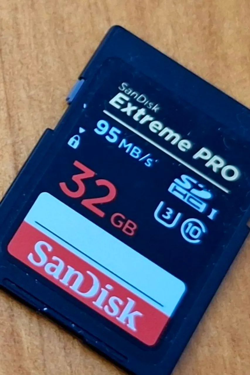 Cartão de memória Sandisk 32MB Extreme Pro - 95Mb/s