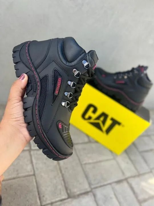 Bota adventure feminina 