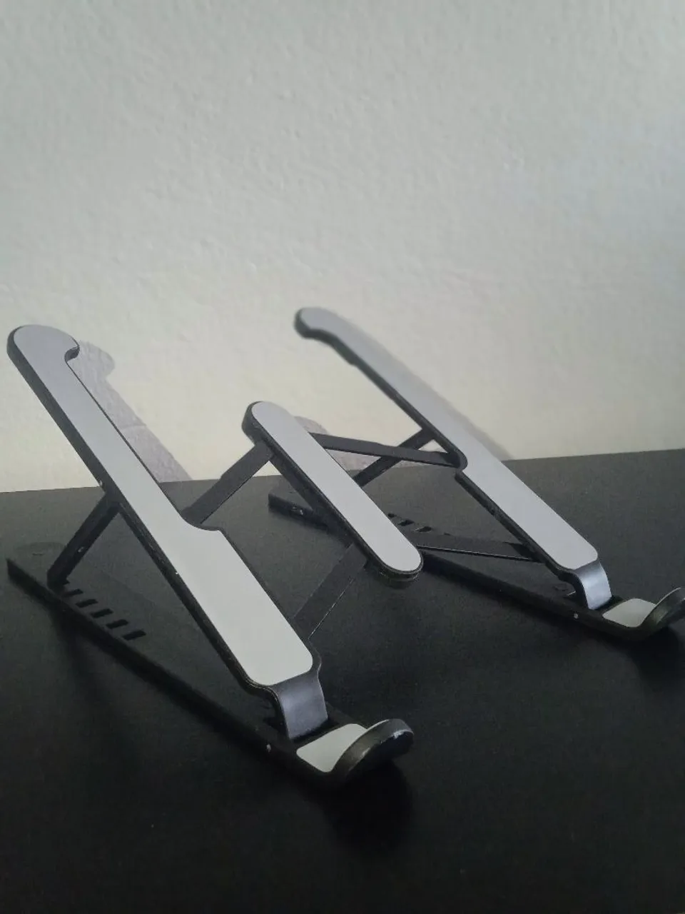 Suporte Ergonômico para Notebook - Ajustável