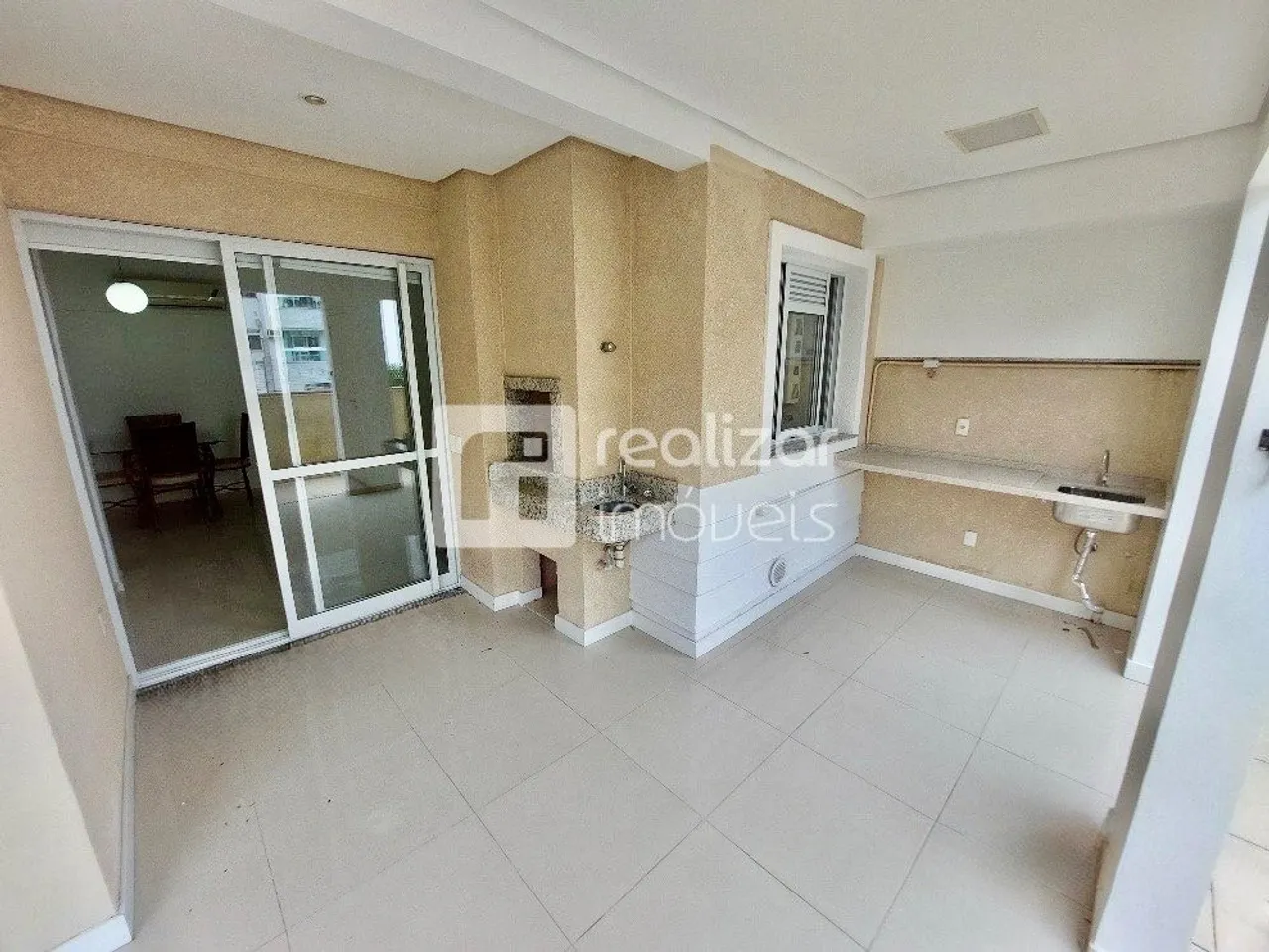 Apartamento 2 quartos no bairro Agronômica Florianópolis