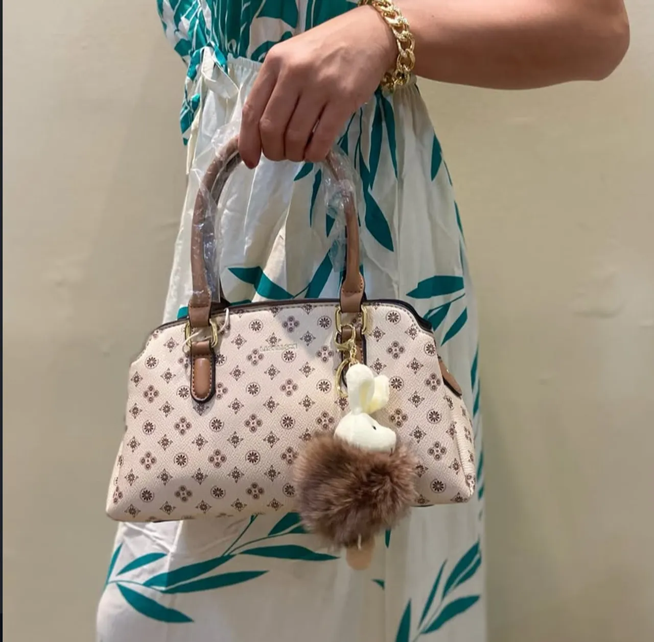 Bolsa Feminina Estilosa com Detalhes Charmosos